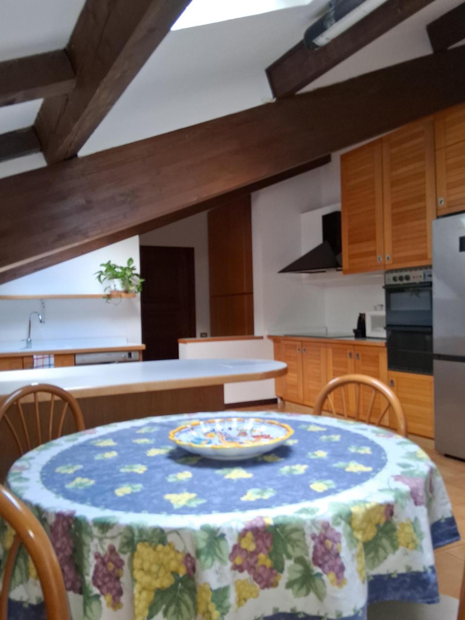 Hotel Ristorante Vapore Faggeto Lario Екстериор снимка